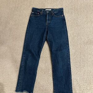Levi wedgie straight jeans